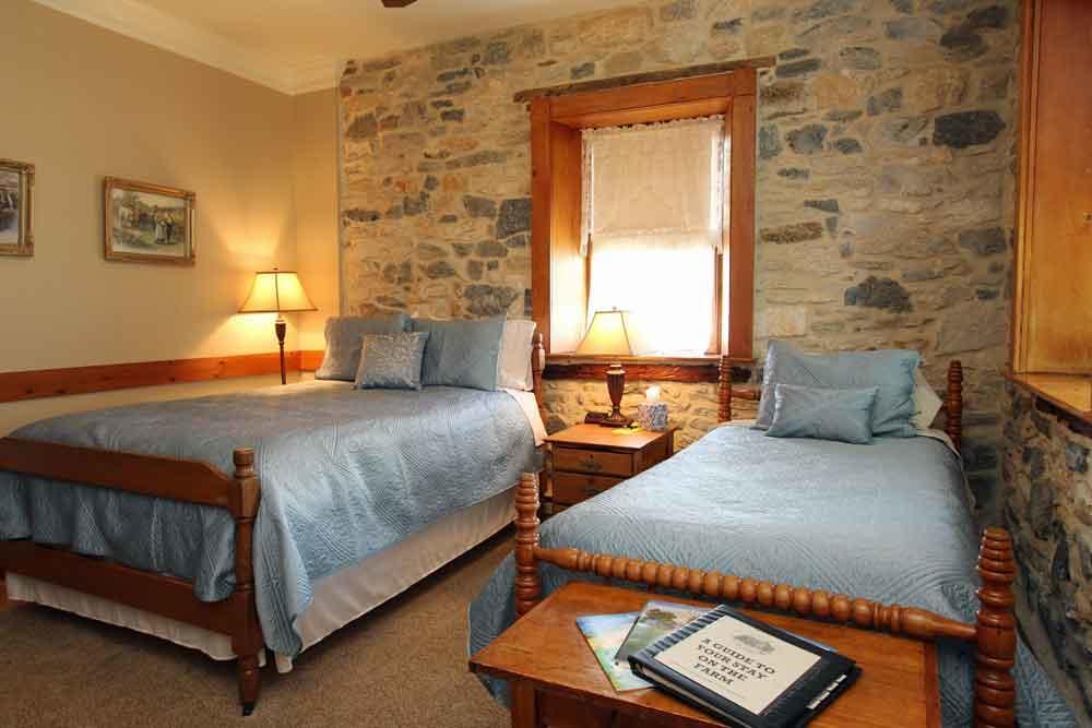 Rocky Acre Farm Bed & Breakfast Mount Joy Esterno foto